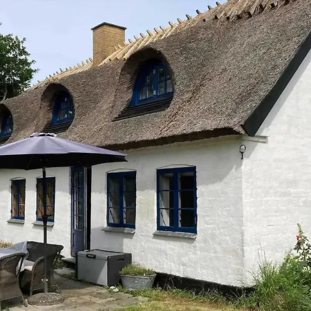 Charming From 1875 Near Stevns Klint * רודביג